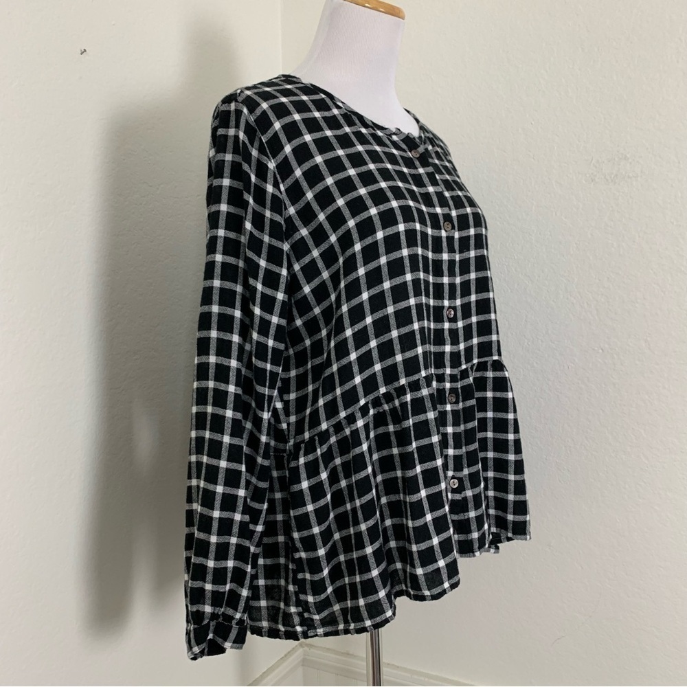 Rails Plaid Ruffle Hem Button Front Top Black & White Women’s Large Long Sleeve - Picture 10 of 17